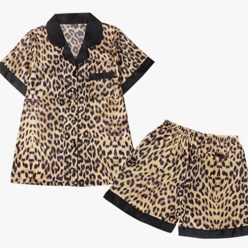 Silk like satin feel pajama set XL NWT